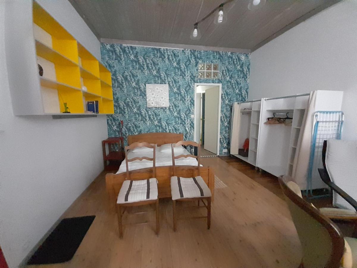 Residence Les Volets Bleus: Studio De 30 M² Classe 2 * Rochefort  Exterior photo